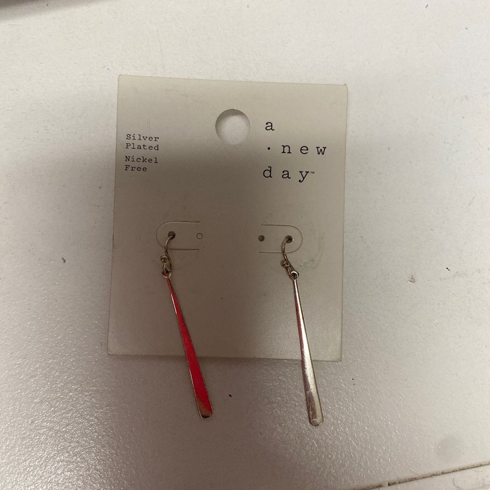 Thin silver earrings